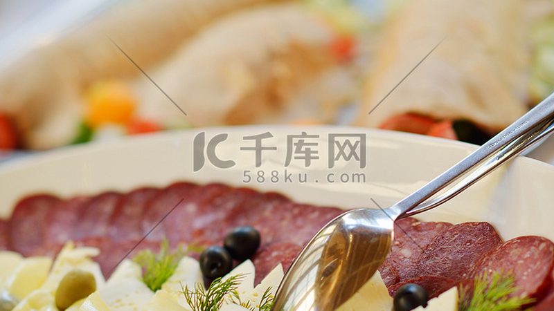 餐饮供应链定制服务：材质选择的关键考量**
